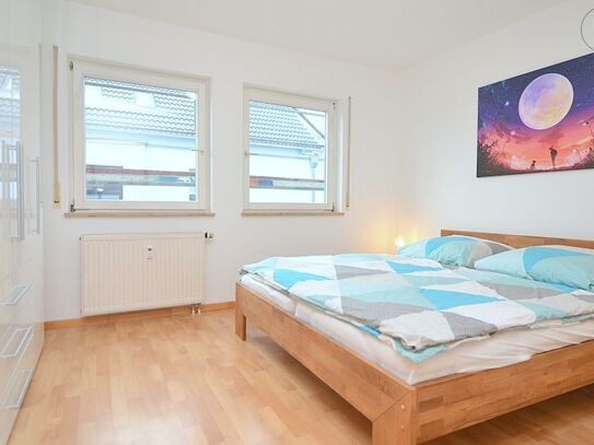 Modern möblierte 2-Zimmer-Wohnung mit WLAN und Balkon in Nürnberg/ Eibach