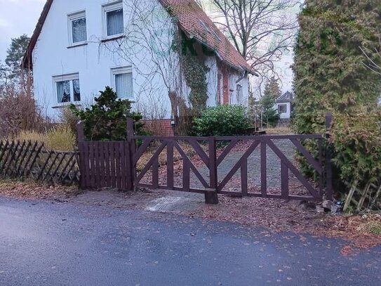 *Einfamilienhaus mit Garten in ruhiger Lage!*