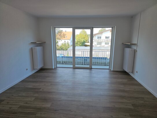 +++ Große 3 Zi.-Whg. mit Dachterrasse+++