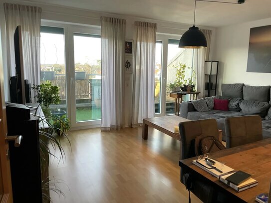 sehr gepflegte 3-Raum-MAISONETTE-Wohnung mit 2 Dachterrassen