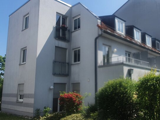 Traumhafte Seniorenwohnung mit Balkon und TG-Stellplatz Nähe Hannah Stockbauer Schwimmhalle