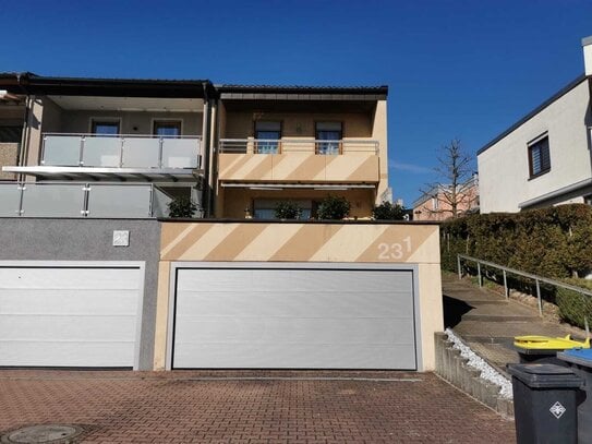 Schönes Doppelhaus mit Südbalkon und großer Terrasse sucht neuen Eigentümer