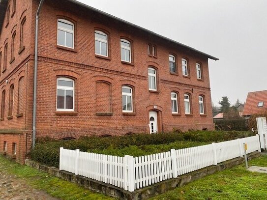 schöne 2 Raum Maisonette Wohnung mit EBK in Vinzelberg