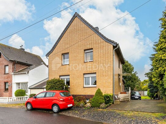 Charmantes Einfamilienhaus mit großem Grundstück und Potenzial in ruhiger Lage