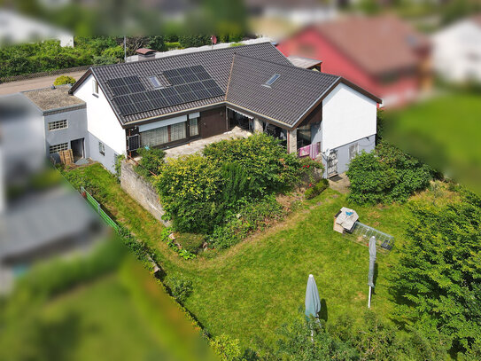 Ihr Traumhaus in Toplage mit tollem Grundriss und Ausbaupotenzial!