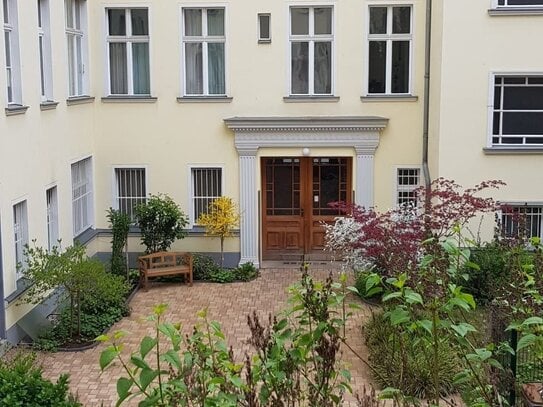 Wunderschöne 3 Zimmerwohnung Altbau renoviert am Fasanenplatz von privat zu vermieten