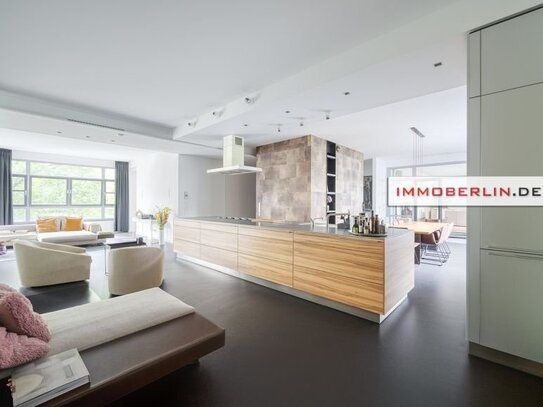 IMMOBERLIN.DE - Sensationelles CarLoft! Exquisite Wohnung mit Designambiente, Loggia, Kamin, Pkw-Stellplatz + Concierge