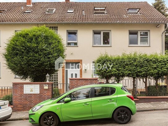 Exklusive Dachgeschosswohnung in begehrter Lage in Frankfurt am Main