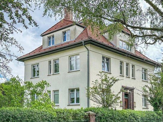 Investment: Mehrfamilienhaus mit möglicher Neubaureserve