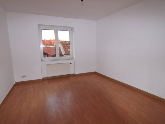 2-Zimmer Wohnung mit extra Küchenraum, Abstell und Balkon