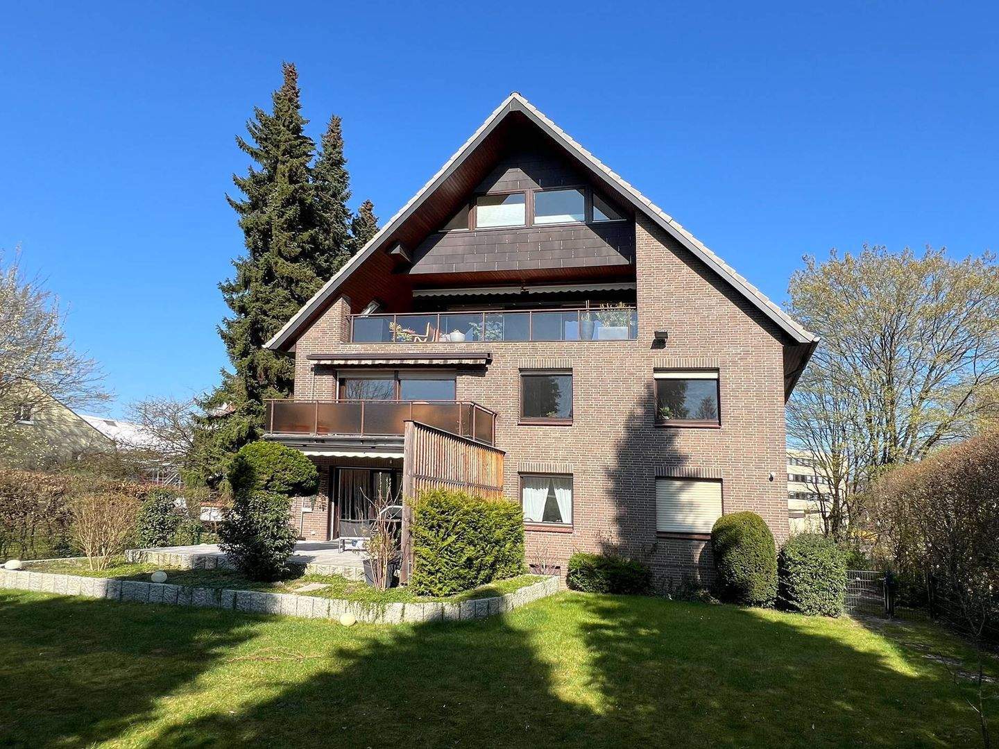 Nähe Niendorf-Markt | Etagenwohnung mit Balkon & Stellplatz