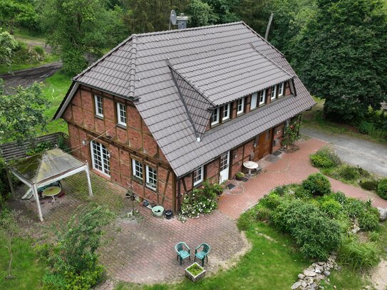 Idyllisches Fachwerkhaus mit zwei Wohneinheiten