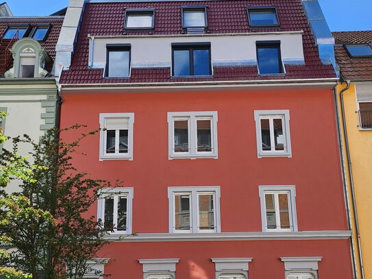 4-Zimmer-Wohnung in neu saniertem 5-Familien-Jugendstil-Haus mit Stellplatz Provisionsfrei