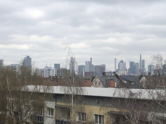 Aufzug*EBK*Balkon*Skylineblick*moderne Heizung*