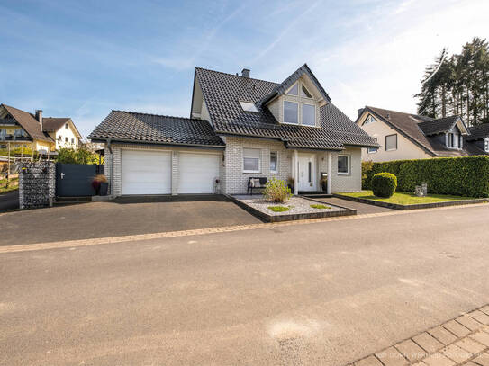 MANNELLA *so wollen Sie wohnen* luxuriöses Einfamilienhaus im schönen Lichtenberg