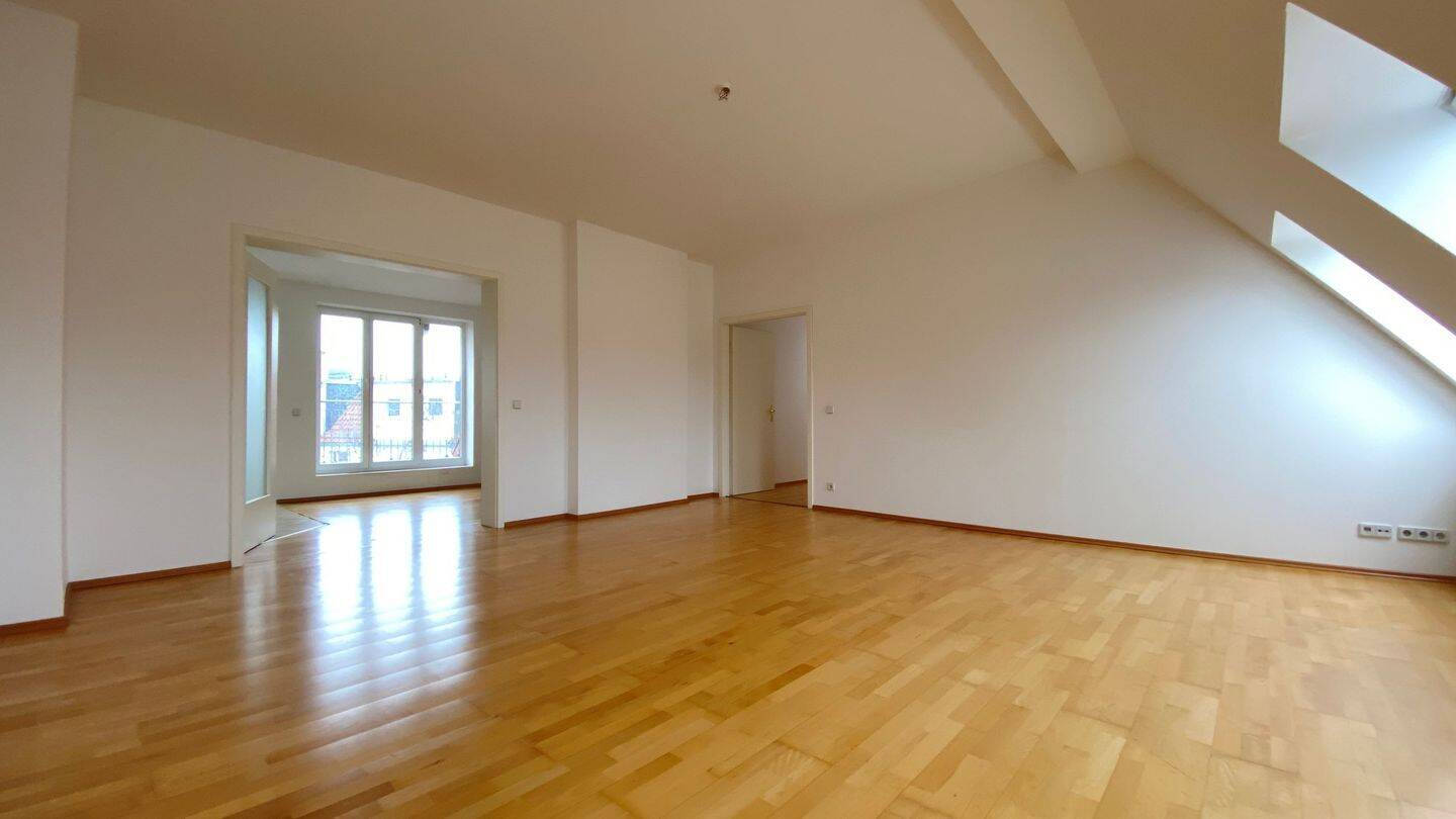 Großzügige 4-Zimmer-Wohnung in Berlin-Friedrichshain - Photo 1