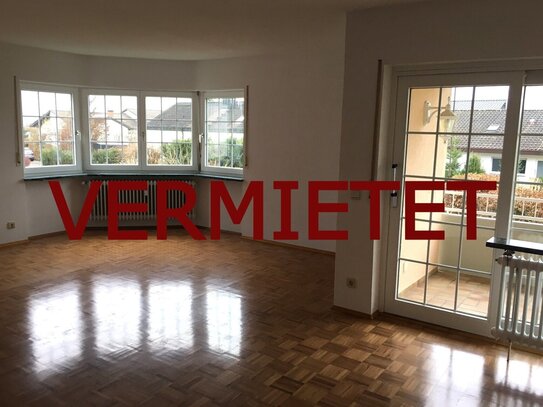 **3,5 Zimmer, schick, gemütlich und renoviert**GARAGE optional**