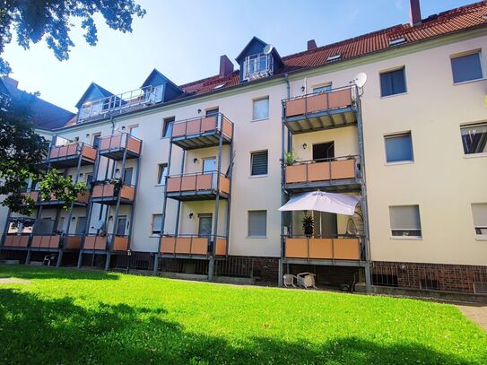 großzügige 2-Raum-Dachgeschoß-Wohnung mit Loftcharakter in beliebten Wohnensemble