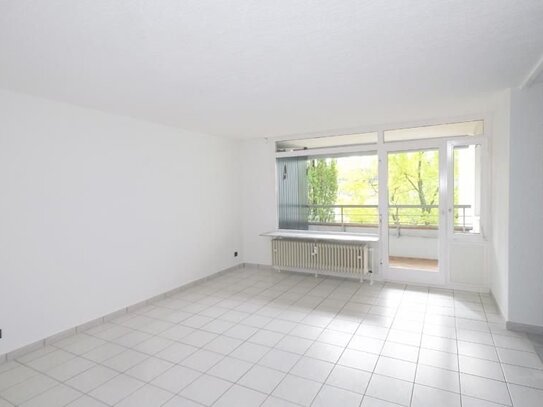 2-Zimmer-Wohnung mit Balkon im 3. Obergeschoß