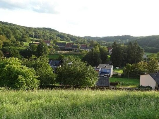 Wadern-OT - erschlossenes Baugrundstück ca. 1429 m² mit Fernblick