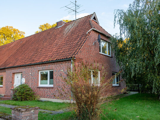 Doppelhaushälfte mit 3 Zimmern und Garten in ländlicher Idylle in Thomasburg