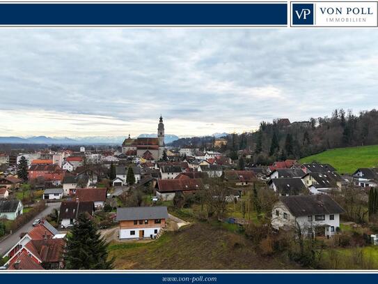 Exklusives Hanggrundstück in malerischer Lage mit Baugenehmigung für bis zu zwei Wohneinheiten