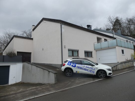 Reizendes Ein- bis Zweifamilienhaus mit tollem Garten in guter Lage direkt in Sigmaringen.