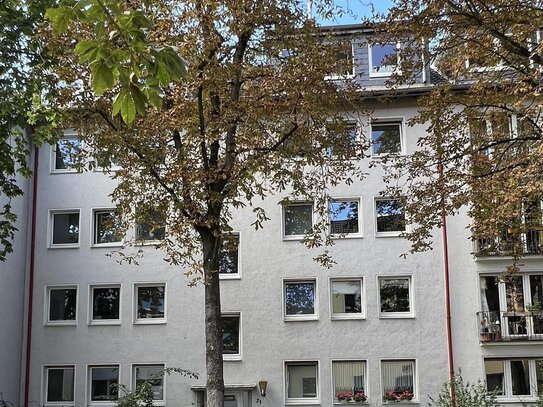 Über den Dächern der Bonner Altstadt! Zwei-Zimmer-Wohnung mit kleiner Dachterrasse!