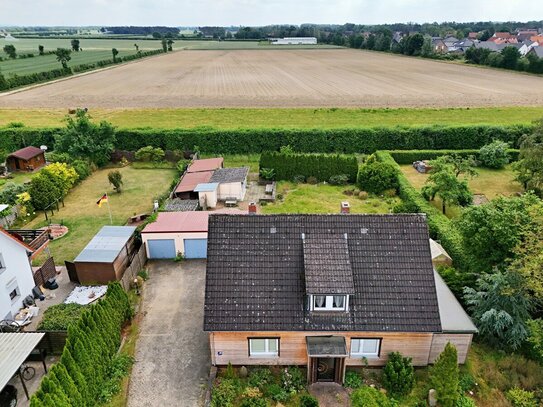 Einfamilienhaus mit 5 Zimmern in traumhafter Feldrandlage mit großem Grundstück in Wipshausen