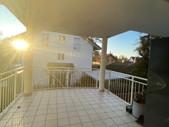 Traumwohnung mit großem Sonnenbalkon - Balkonterrasse