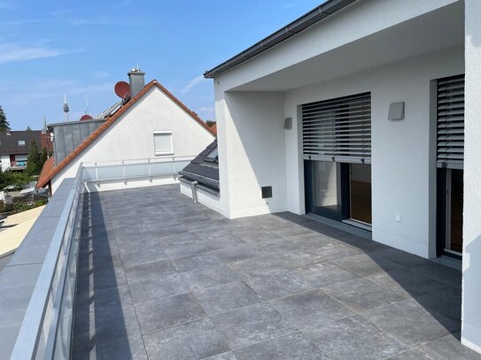 ERSTBEZUG KURZFRISTIG MÖGLICH - TRAUMHAFTE NEUBAU-DACHTERRASSENWOHNUNG MIT SENSATIONELLER AUSSTATTUNG!