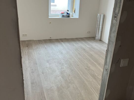 4 Zimmer Wohnung (130 m²) mit Küche und Kamin - Erstbezug nach Sanierung