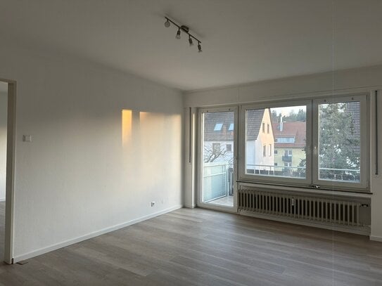 Helle 2-Zi-Whg in beliebter Wohngegend in S-Zuffenhausen mit Balkon und Gartennutzung - modernisiert