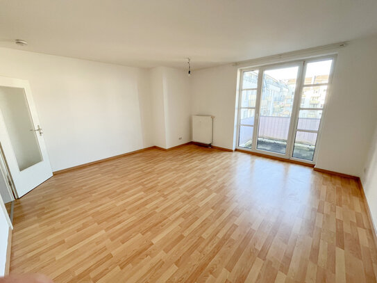 *** Single-Wohnung mit Balkon und EBK ***