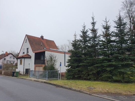 Gemütliches Einfamilienhaus mit Doppelgarage in Waldsachsen/Rödental