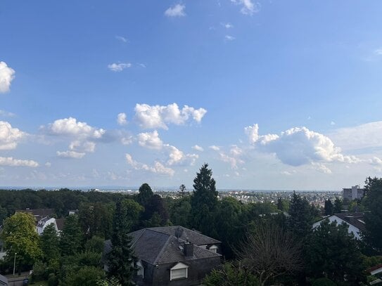 3 Zi.-Wohnung mit Panorama (Teilmöbelierung)