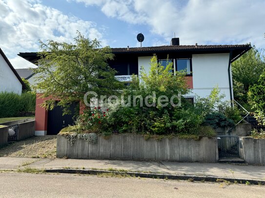 Unterkellertes Einfamilienhaus mit Garage und großem Garten in Ansbach-Schalkhausen