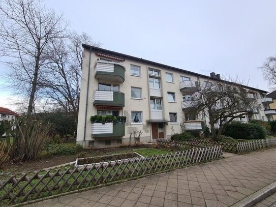 Zum 01.04: Sanierte Wohnung im Erdgeschoss - Düsseldorf-Hassels