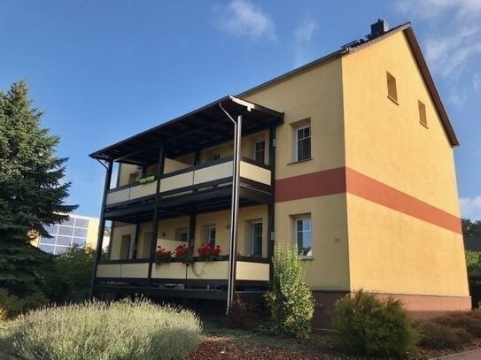 möbelierte 2-Raum-Erdgeschosswohnung mit Einbauküche im Grünen mit Balkon in Gallinchen