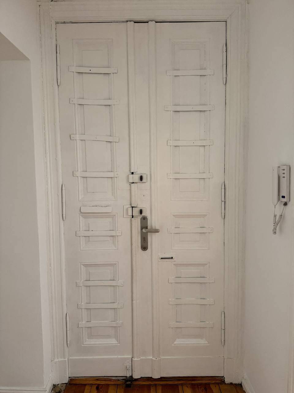 Helle Altbau-WG mit Balkon – 5 Zimmer in einer frisch renovierten Wohnung - Foto 1