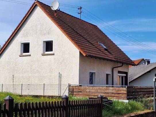 GLOBAL INVEST SINSHEIM | Tolles freistehendes Einfamilienhaus mit 7 Zimmern, großer Terrasse und Garage in Rittersbach