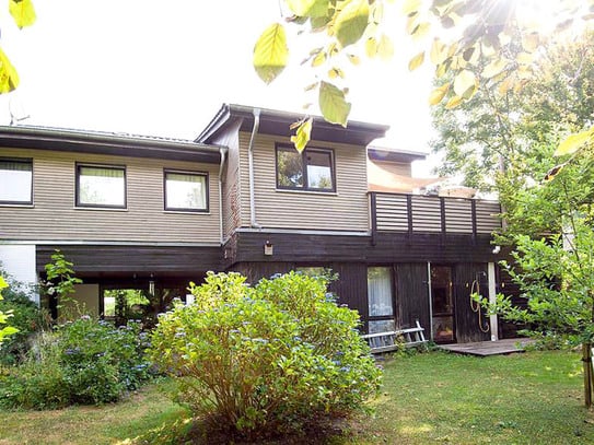 Schönes, großzügiges Mehrgenerationenhaus mit zusätzlicher ELW und herrlichem Blick in die Natur