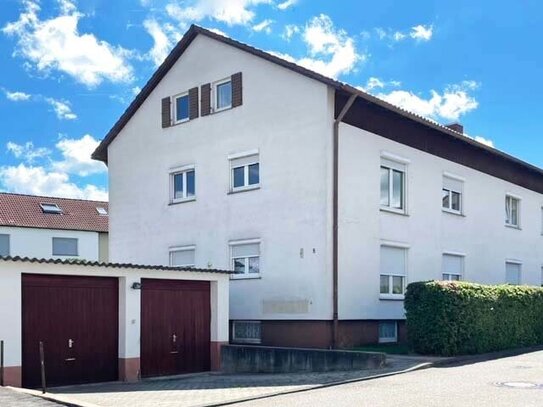 4-Zimmer-Maisonette mit Garage und kleinem Garten