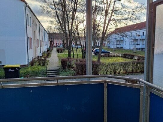 Charmante 2 Raum Wohnung mit Dielung und Balkon...