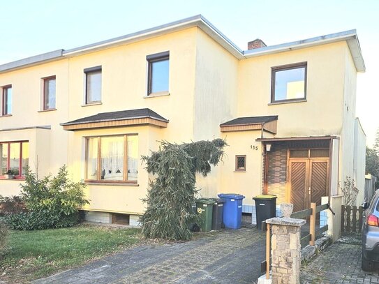 Top-Angebot! Einfamilienhaus (REH) mit Keller, großer Doppelgarage und schönem Garten in bester Siedlungslage in Süd!