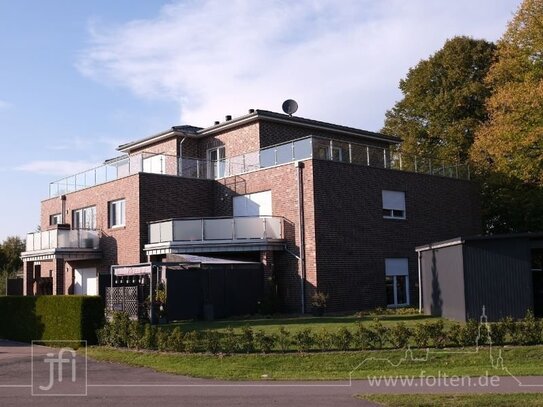 Erdwärme, Photovoltaik, Wallbox: Moderne, neuwertige Oberwohnung mit Carport und Balkon