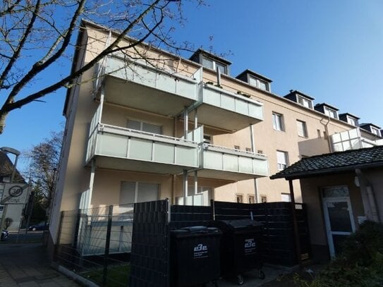 Modernisierte 3-Zi.-Altbau-Whg. mit großem Balkon in fußläufiger Nähe zu Rüttenscheid! -