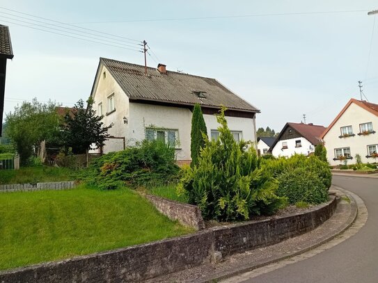 Einfamilienhaus in Schmelz-Limbach im Bieterverfahren zu verkaufen!