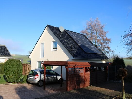 Einfamilienhaus mit innovativer Heizungs-/ und PV-Anlage