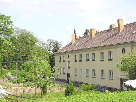 3 Zimmer und ein kleiner Garten am Haus in grüner Lage auf dem Plossen